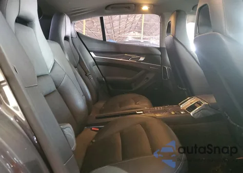 2013 Porsche Panamera 2 z USA, uszkodzony, nr VIN WP0AA2A71DL010212